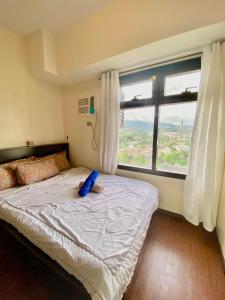 1 Bedroom with balcony azalea condo