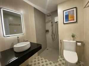 Sea Breeze Villa Patong