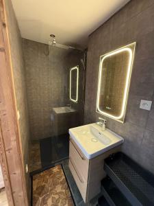 Appartements Le 3300 - 42 - Studio vue piste - 2 pers : photos des chambres