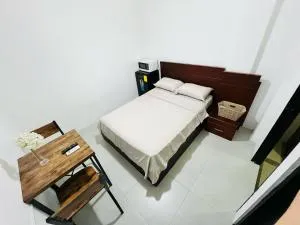 Habitación - Guayaquil - Urdenor 2 - cerca de Urdesa - Palobamba
