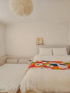 Super Cozy AREX line Gongdeok Station 3min Dohwastay