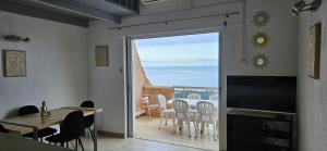 Lea-Vue mer panoramique- clim-Wifi- plage à pieds