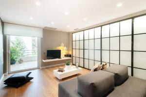 Ma Maison No2 Luxury Suite, Parking, 200Mbps,Metro