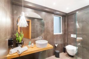 Ma Maison No2 Luxury Suite, Parking, 200Mbps,Metro