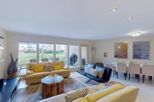 Sunchase Beachfront #130