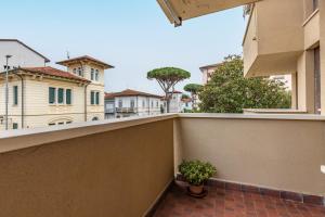 Viareggio Apartment City Garden with Balcony!