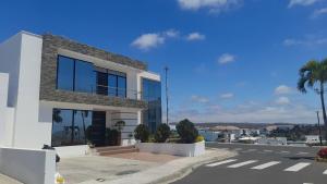 Luxurious house with private beach