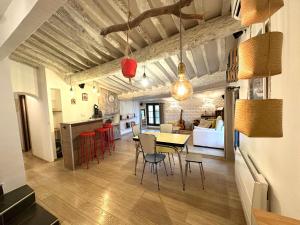 Appartements Toits Vieil Aix - Appartement de charme avec terrasse d'exception centre ville historique proche Cardeurs Et Mairie : photos des chambres