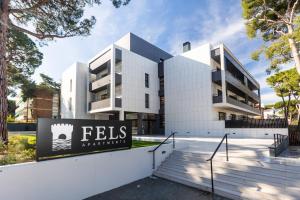 Fels Apartments