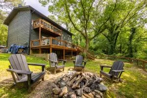 Lake Catherine Home Fire Pit Dock Boat! - Malvern