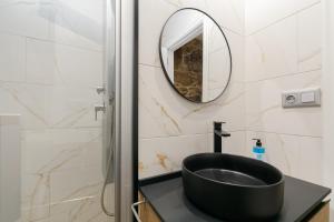 Elegancia y confort en el centro by CABANA Rentals