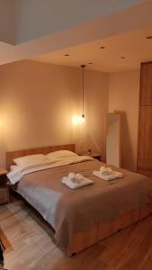 Milies Creekside Studio