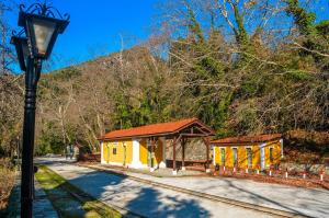 Milies Creekside Studio