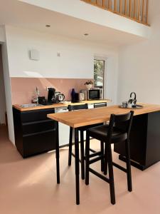 Maisons de vacances Maisonette vue mer 500m de la plage : photos des chambres
