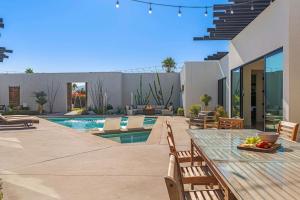 Spectacular Resort-Style Oasis by Rather Be Properties