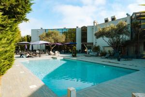 Hotels Aeroport Hotel - Parc Expo : photos des chambres