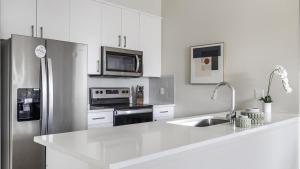 Landing at Marquam Heights - 2 Bedrooms in Southwest Portland