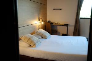 Hotels Aeroport Hotel - Parc Expo : photos des chambres