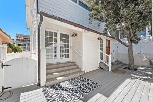 Luxurious Seaside Escape-85 Steps to the Beach-Panoramic Ocean Views