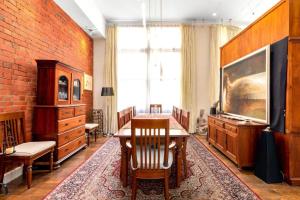 Luxurious and elegant Art Abode