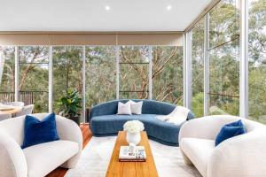 Serenity by the Creek - Luxury Retreat