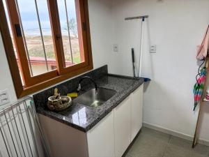 Casa Amarela com Vista para o Mar