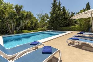 Traditional villa near Pollensa for 4 people by Renthousing