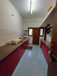 Spacious bungalow withbasic amenities