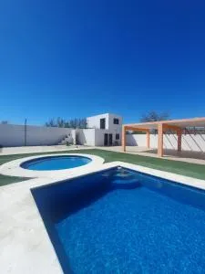 Estudio col Tabachines con alberca cerca de carretera principal La Paz Los Cabos - Los Bledales