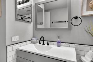 The Islander - 2D by Sea Scape Properties