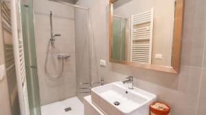 TUSCAN HOUSE WITH GARDEN - with Wi-Fi, Free Parking