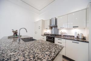 Elegant 1 Bedroom Flat in the Heart of Kensington