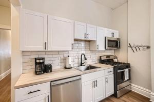 Cloud by Modern Midstay - 1 Block to City Park #C1