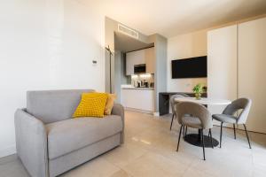 Karalin Sonnino Suites img26