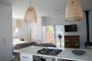 Happy's Hood - Rooiels