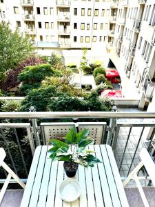 Central apartment with balcony
