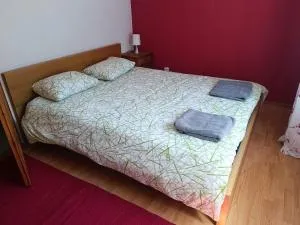 Vormsi Ohvitseride Maja korter nr 4 - Hullo