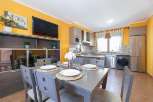 Fantástico chalet junto al mar by CABANA Rentals - 4hvězdičkové hotely ve městě Sanxenxo