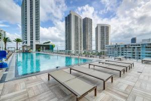 ONE OF A KIND 3 BEDROOM APARTMENT with WRAPAROUND BALCONY - NO RESORT & PARKNG FEES, CHECK DETAILS