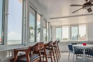 Bonefish Hotel - Middle Cay