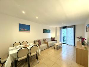 Coastal Apartment Trimar