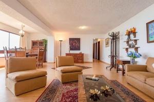 M701 Malecón View Apartment 3 BDR