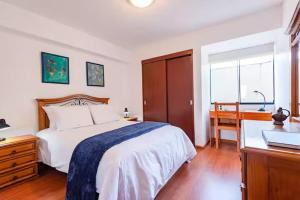 M701 Malecón View Apartment 3 BDR