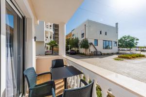 Sea La Vie Apartment