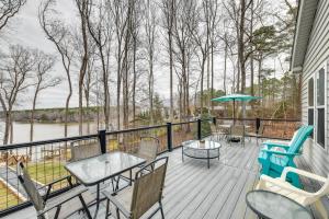 Deck and Lake Gaston Access Dog-Friendly Getaway