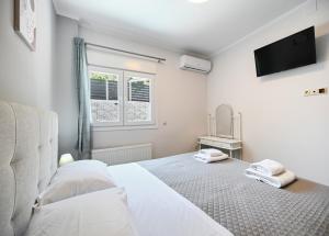 Ionian Edge Apartments