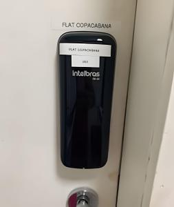 Flats proximo praia Copacabana posto 6