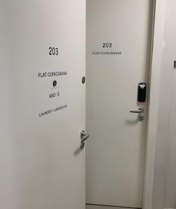 Flats proximo praia Copacabana posto 6