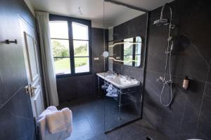 Hotels Hotel du cirque et de la cascade : photos des chambres