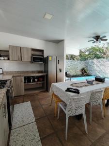 Villa Congo 6 near the peñon guacalillo